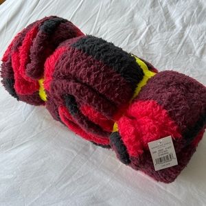 NWT American Eagle Black and Red Plaid Fuzzy Blanket